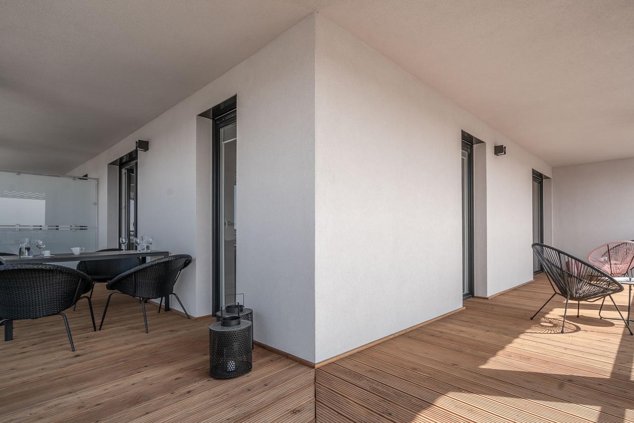 Rentplanet - Apartamenty Atal Tower Breslavia Esterno foto