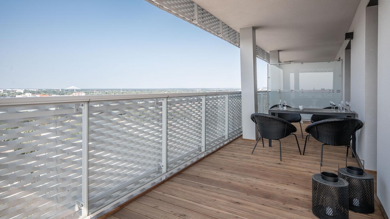 Rentplanet - Apartamenty Atal Tower Breslavia Esterno foto