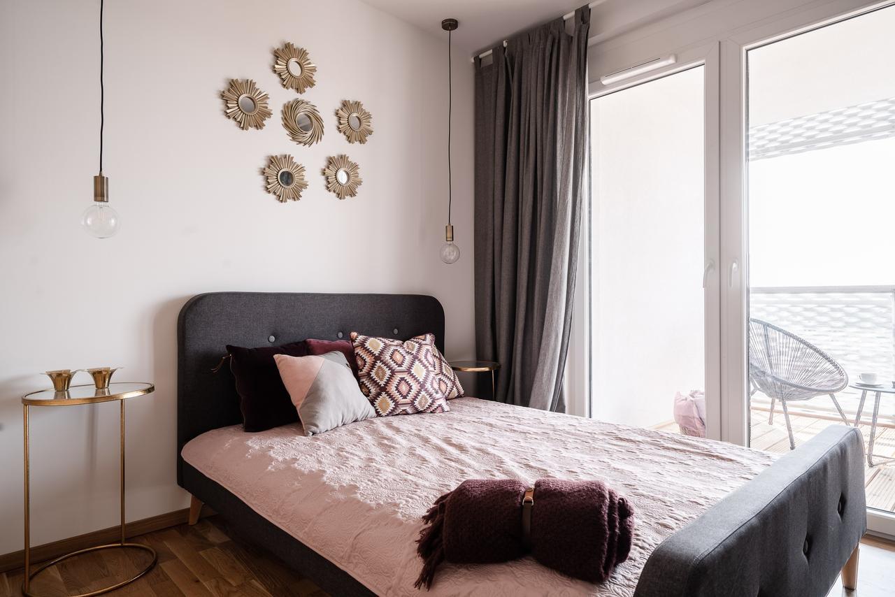 Rentplanet - Apartamenty Atal Tower Breslavia Esterno foto
